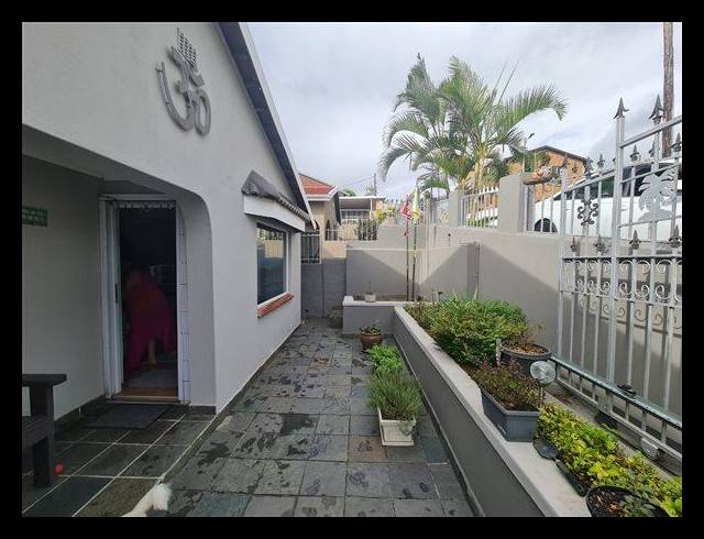 3 BEDROOM HOUSE FOR SALE IN WOODVIEW